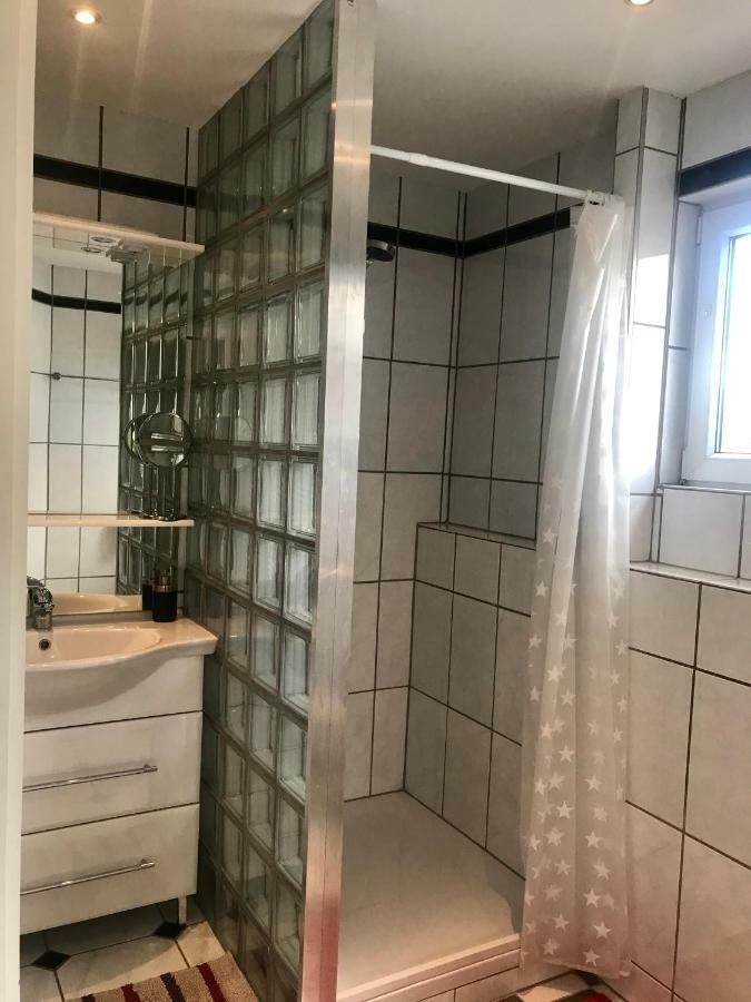 Juna Karlsruhe Exteriör bild