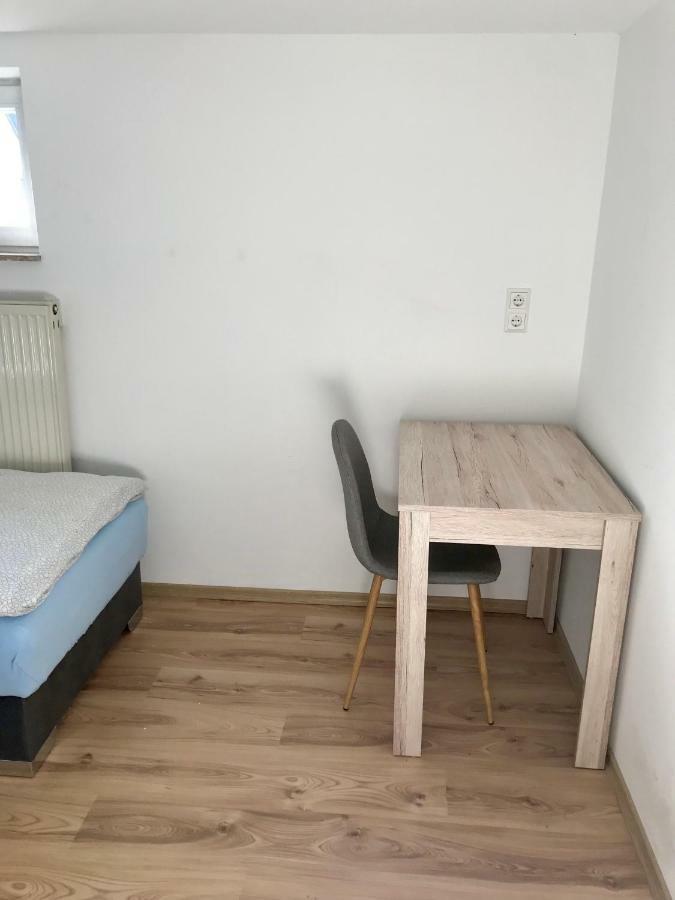 Juna Karlsruhe Exteriör bild
