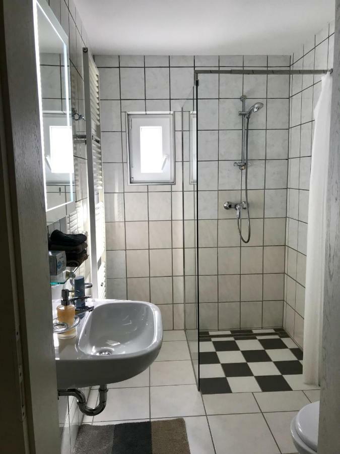 Juna Karlsruhe Exteriör bild